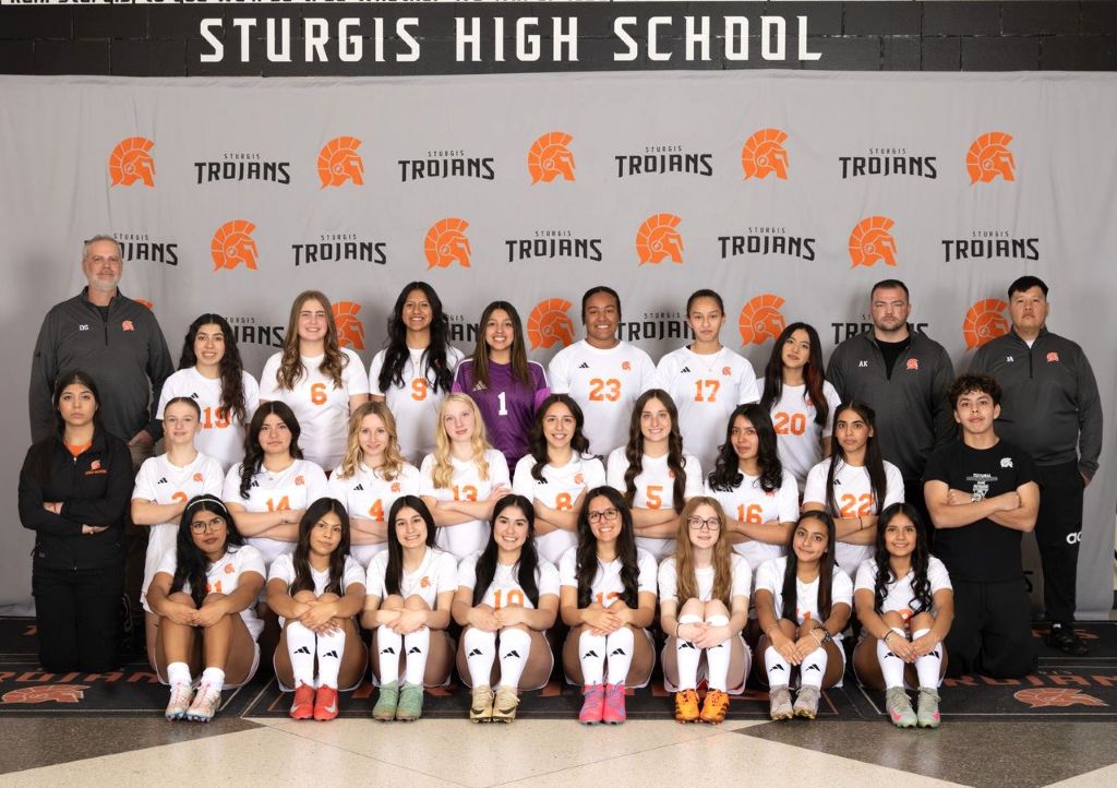 Sturgis girls soccer falls to Vicksburg 4-1